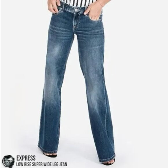 Express Super Wide Leg Low Rise Jeans - size 8L - Picture 1 of 6
